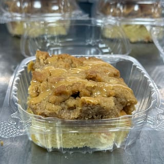 Caramel Apple Crumb Cake